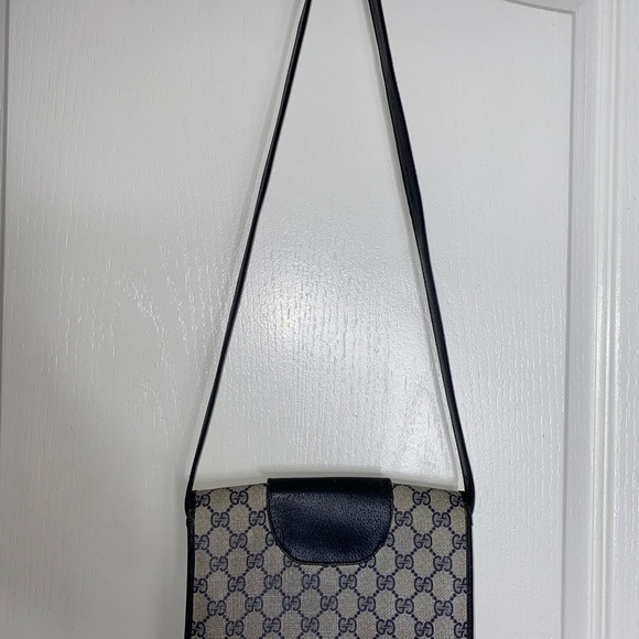 Vintage Gucci Crossbody - Picture 9 of 9